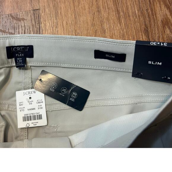 NWT J.Crew Slim Fit Five Pocket Tech Pant In Stone Size 31x30 - Picture 5 of 8